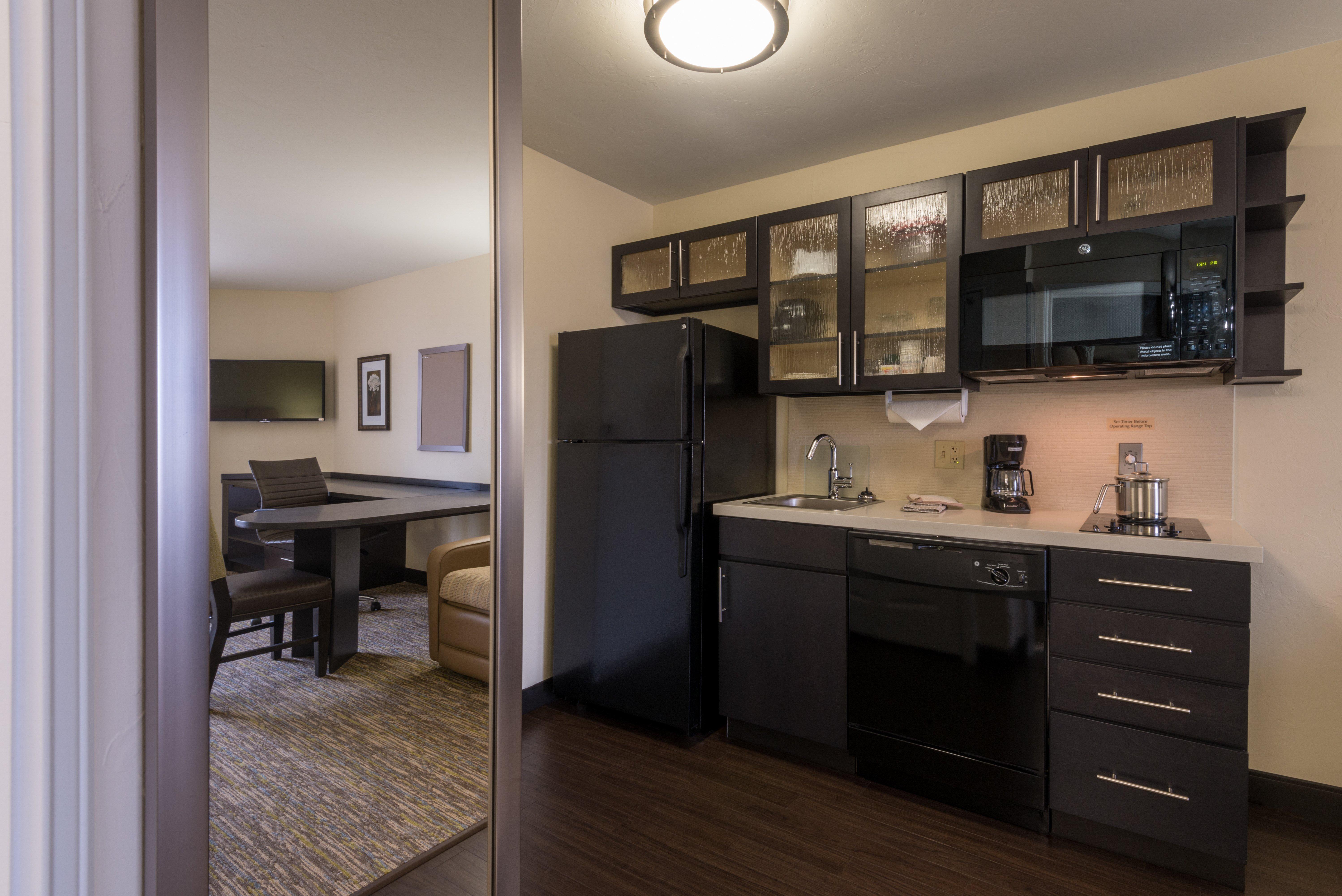 Candlewood Suites Del City By Ihg Kültér fotó